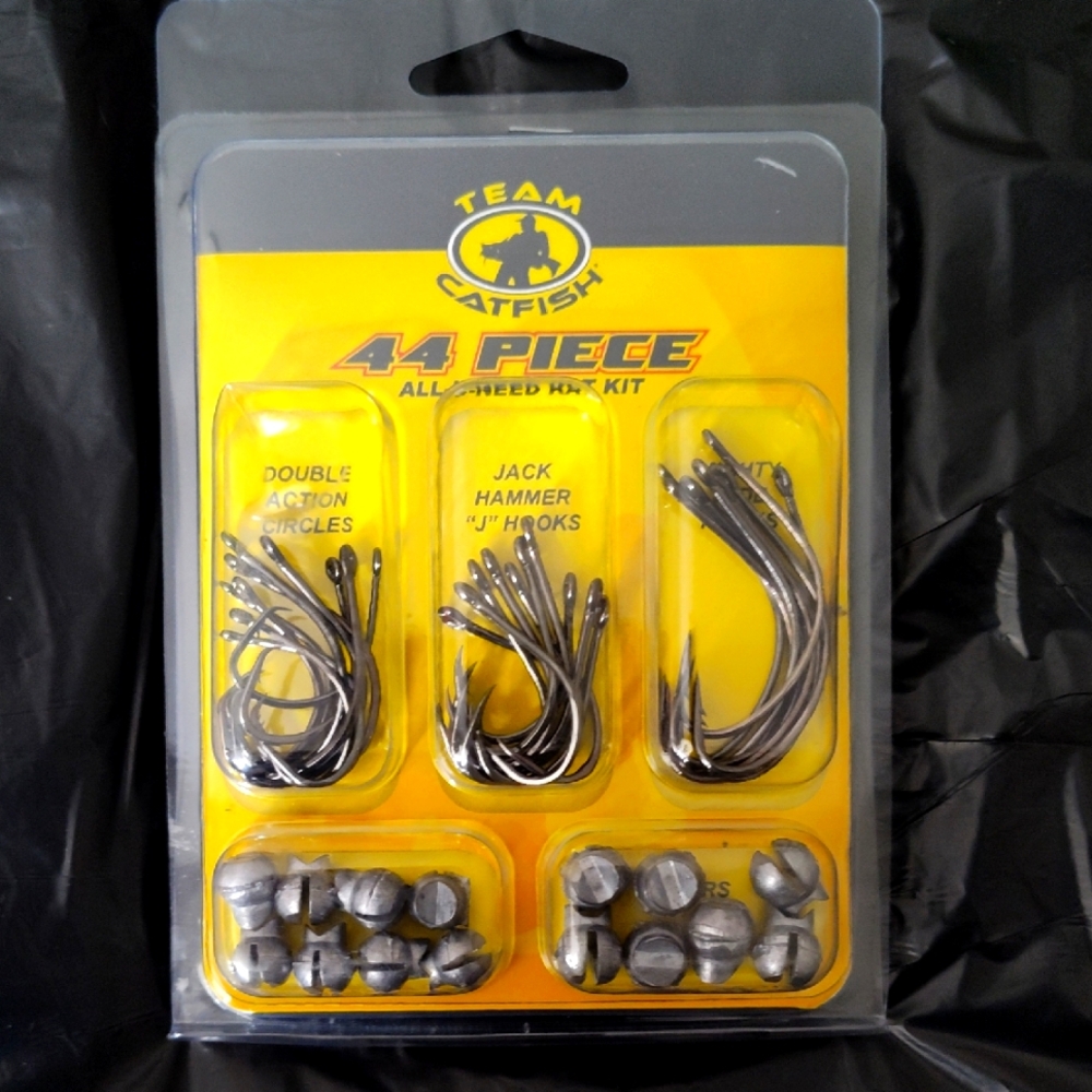 Team Catfish 44 Piece Hook Kit